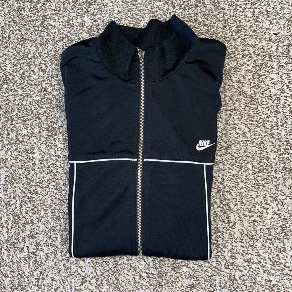 Nike Jacket - Picture 4 of 4
